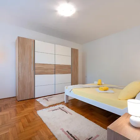 Hera City Apartment Tivat Exterior photo