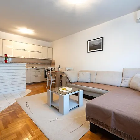 Hera City Apartment Tivat Exterior photo